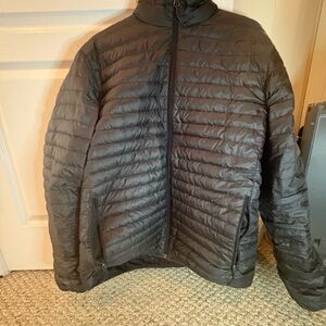 Men's Black puffer Jacket